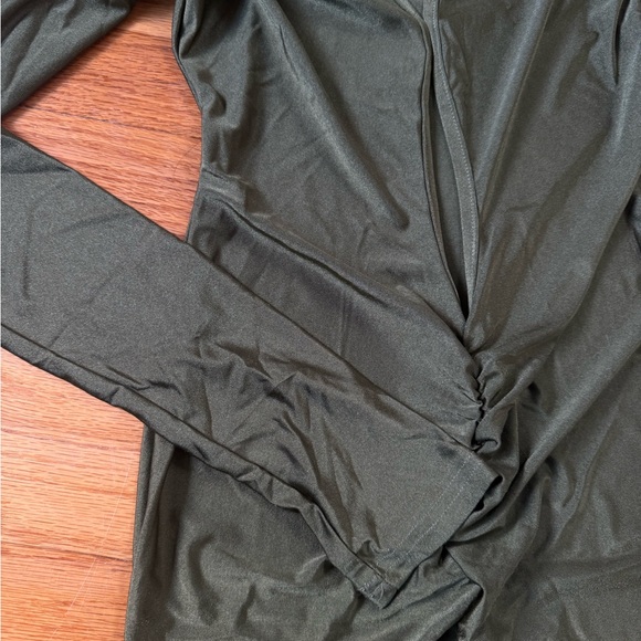 Maxi Long Sleeve Olive Dress like helsa - Picture 9 of 10